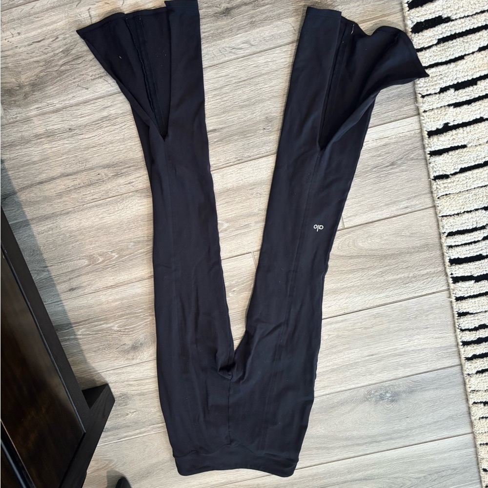 Alo women’s leggings with slit black size small